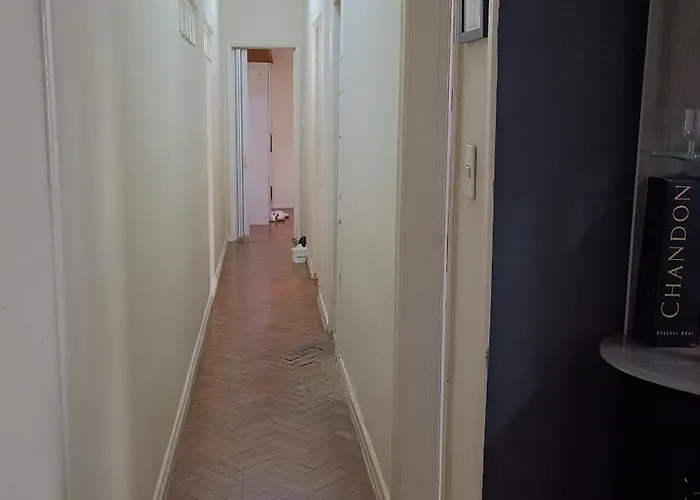 Quarto Em Apartamento Compartilhado Rio de Janeiro